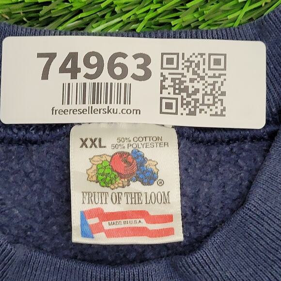 Vintage Shuckers Seafood Bar Sweatshirt XL 23x26 Faded USA - Picture 8 of 16